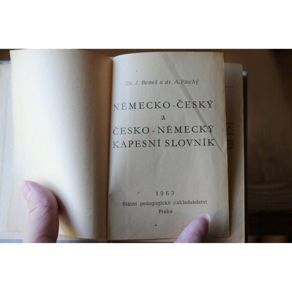 German - Czech - German Pocket Dictionary Nemecko-Cesky Cesko-Nemecky Slovnik - Picture 3 of 6